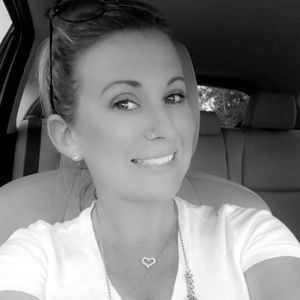 Meet your Posher, Lashea